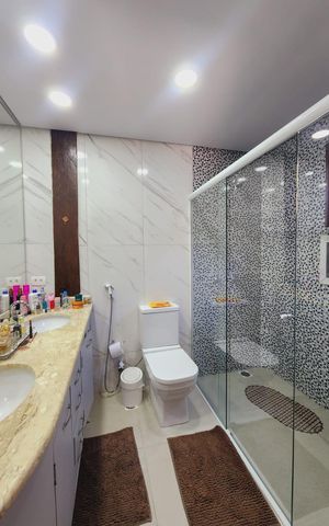 Casa de condomínio para alugar com 320m², 5 quartos e 4 vagas Casa de condomínio para alugar com 320m², 5 quartos e 4 vagasBanheiro
