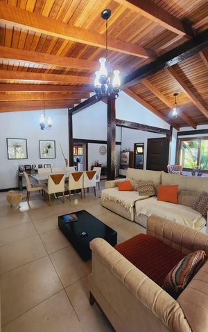 Casa de condomínio para alugar com 320m², 5 quartos e 4 vagas Casa de condomínio para alugar com 320m², 5 quartos e 4 vagasSala