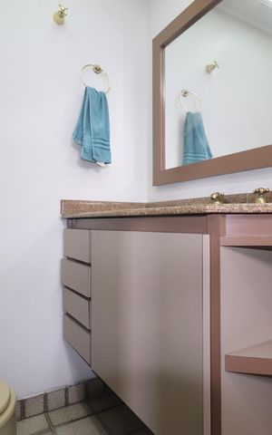 Apartamento à venda com 180m², 3 quartos e 4 vagasBanheiro Quarto 2 suíte