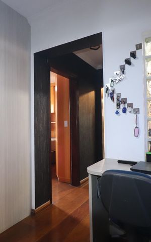 Apartamento à venda com 180m², 3 quartos e 4 vagasEscritório