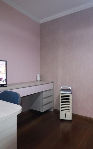 Apartamento à venda com 180m², 3 quartos e 4 vagasEscritório