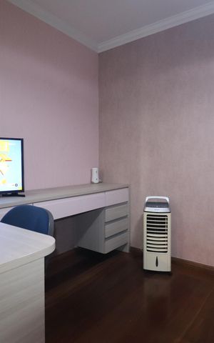 Apartamento à venda com 180m², 3 quartos e 4 vagasEscritório