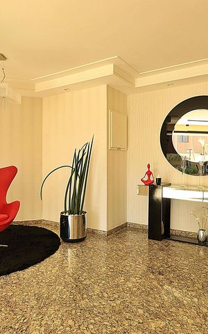 Apartamento à venda com 180m², 3 quartos e 4 vagasHall de entrada