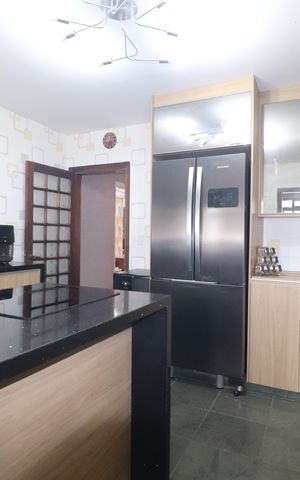 Apartamento à venda com 180m², 3 quartos e 4 vagasCozinha