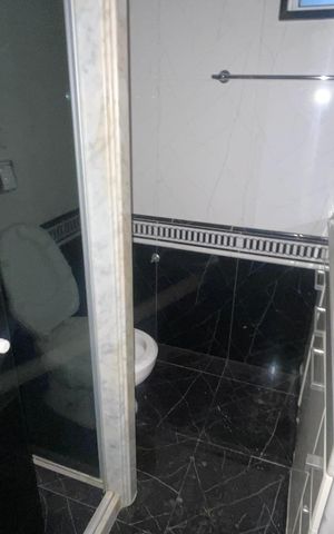Apartamento para alugar com 94m², 2 quartos e 1 vaga Apartamento para alugar com 94m², 2 quartos e 1 vagaBanheiro social