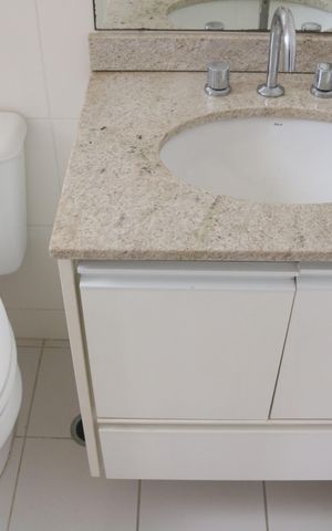 Apartamento à venda com 65m², 1 quarto e 2 vagasBanheiro 1