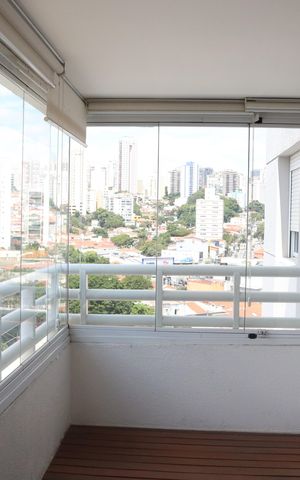 Apartamento à venda com 65m², 1 quarto e 2 vagasVaranda