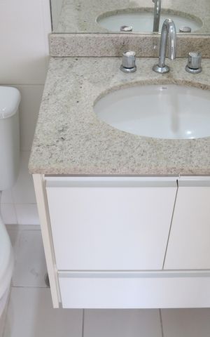 Apartamento à venda com 65m², 1 quarto e 2 vagasBanheiro 2