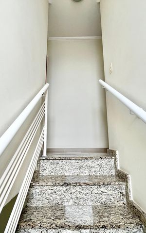 Casa à venda com 182m², 3 quartos e 3 vagas