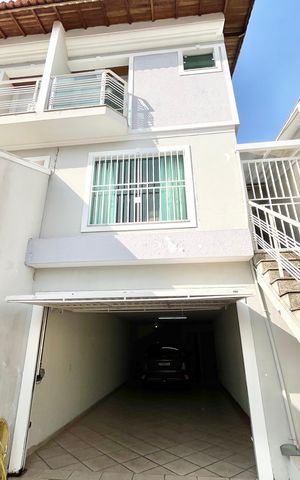 Casa à venda com 182m², 3 quartos e 3 vagas