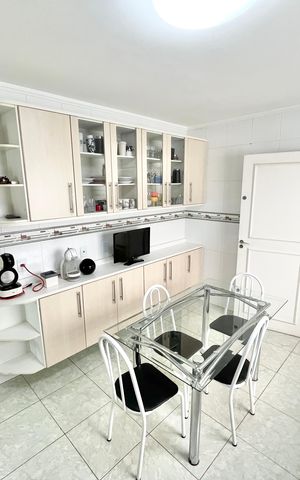 Casa à venda com 182m², 3 quartos e 3 vagas