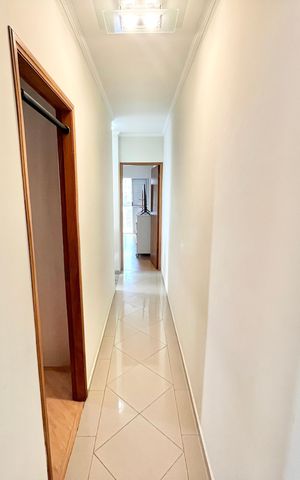 Casa à venda com 182m², 3 quartos e 3 vagas