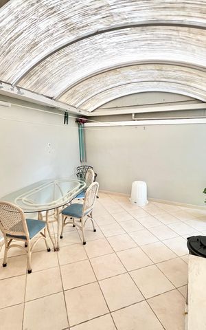 Casa à venda com 182m², 3 quartos e 3 vagas