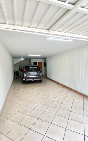 Casa à venda com 182m², 3 quartos e 3 vagas