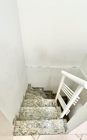 Casa à venda com 182m², 3 quartos e 3 vagas