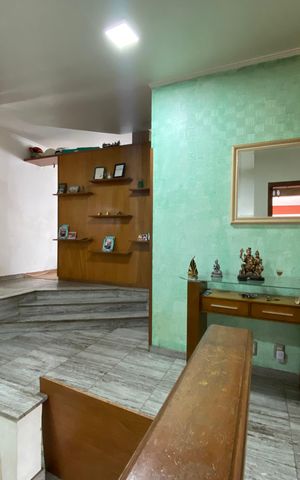 Casa à venda com 320m², 4 quartos e 4 vagas Casa à venda com 320m², 4 quartos e 4 vagasSala 1