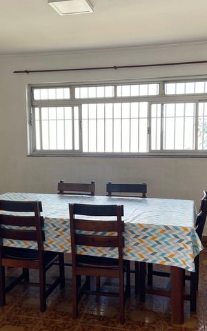 Casa à venda com 320m², 4 quartos e 4 vagas Casa à venda com 320m², 4 quartos e 4 vagasCozinha