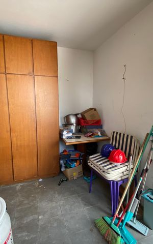 Casa à venda com 320m², 4 quartos e 4 vagas Casa à venda com 320m², 4 quartos e 4 vagasEdicula