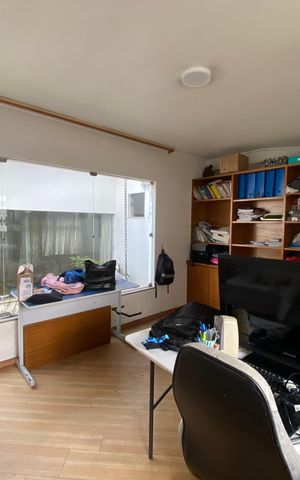 Casa à venda com 320m², 4 quartos e 4 vagas Casa à venda com 320m², 4 quartos e 4 vagasSala 2