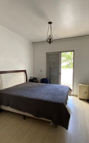 Casa à venda com 320m², 4 quartos e 4 vagas Casa à venda com 320m², 4 quartos e 4 vagasQuarto 1