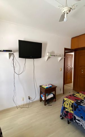 Casa à venda com 320m², 4 quartos e 4 vagas Casa à venda com 320m², 4 quartos e 4 vagasQuarto 3