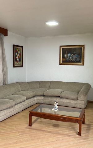Casa à venda com 320m², 4 quartos e 4 vagas Casa à venda com 320m², 4 quartos e 4 vagasSala 1