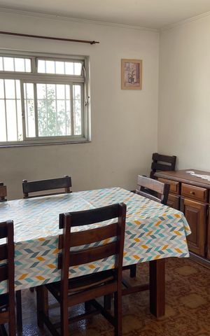 Casa à venda com 320m², 4 quartos e 4 vagas Casa à venda com 320m², 4 quartos e 4 vagasCozinha
