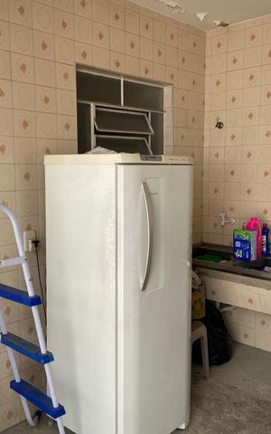 Casa à venda com 320m², 4 quartos e 4 vagas Casa à venda com 320m², 4 quartos e 4 vagasÁrea de Serviço
