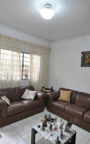 Casa à venda com 204m², 4 quartos e sem vagaSala