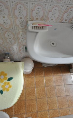 Casa à venda com 204m², 4 quartos e sem vagaBanheiro