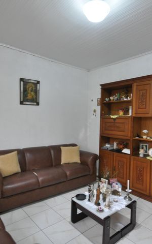 Casa à venda com 204m², 4 quartos e sem vagaSala