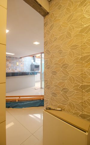 Casa à venda com 102m², 3 quartos e 2 vagas Casa à venda com 102m², 3 quartos e 2 vagasBanheiro