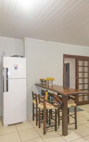 Casa à venda com 100m², 3 quartos e 1 vaga Casa à venda com 100m², 3 quartos e 1 vagaCozinha