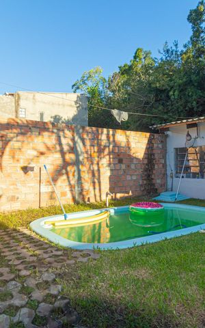 Casa à venda com 100m², 3 quartos e 1 vaga Casa à venda com 100m², 3 quartos e 1 vagaÁrea externa