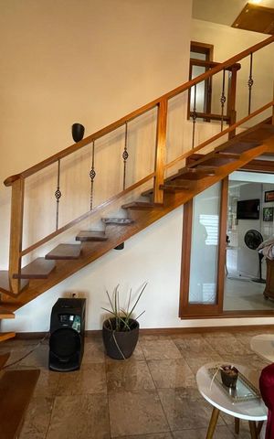 Casa para alugar com 300m², 3 quartos e 2 vagas