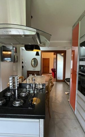 Casa para alugar com 300m², 3 quartos e 2 vagas