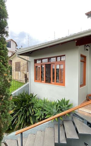 Casa para alugar com 300m², 3 quartos e 2 vagas