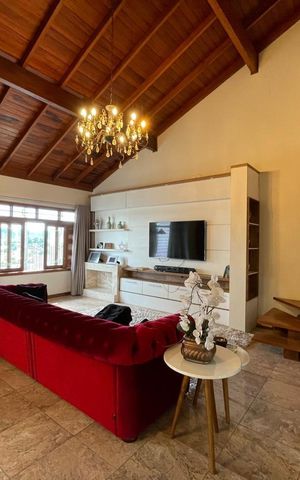 Casa para alugar com 300m², 3 quartos e 2 vagas