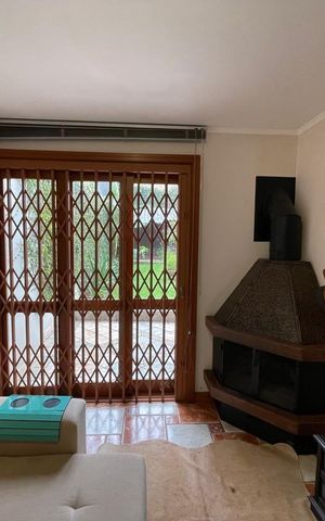 Casa para alugar com 300m², 3 quartos e 2 vagas