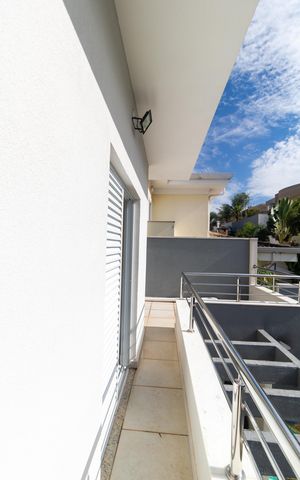 Casa de condomínio à venda com 270m², 3 quartos e 4 vagas Casa de condomínio à venda com 270m², 3 quartos e 4 vagasSacada da Suíte 03