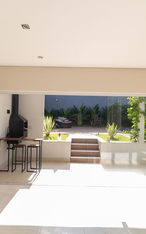 Casa de condomínio à venda com 270m², 3 quartos e 4 vagas Casa de condomínio à venda com 270m², 3 quartos e 4 vagasCozinha