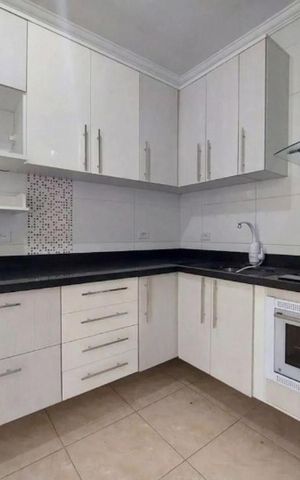 Casa de condomínio à venda com 70m², 2 quartos e 1 vaga Casa de condomínio à venda com 70m², 2 quartos e 1 vagaCozinha