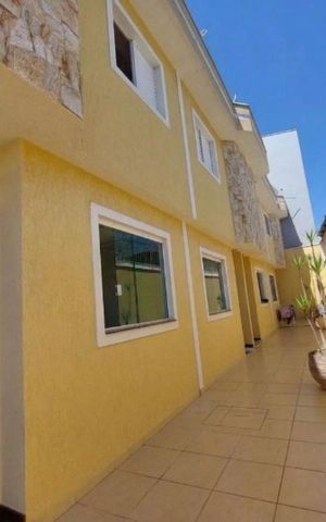 Casa de condomínio à venda com 70m², 2 quartos e 1 vaga Casa de condomínio à venda com 70m², 2 quartos e 1 vagaÁrea externa