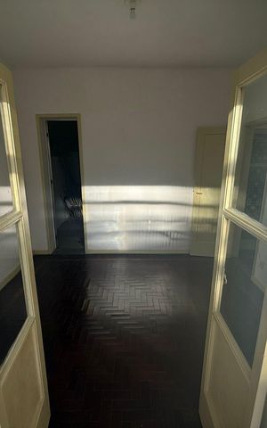 Apartamento à venda com 60m², 2 quartos e sem vaga Apartamento à venda com 60m², 2 quartos e sem vagaCorredor