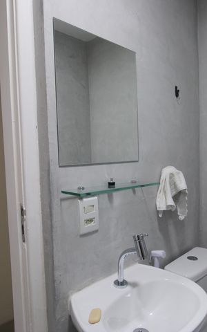 Apartamento à venda com 72m², 2 quartos e 2 vagasBanheiro social