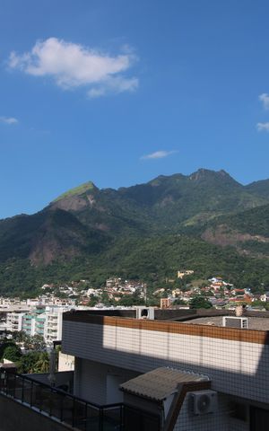 Apartamento à venda com 72m², 2 quartos e 2 vagasSala - Varanda