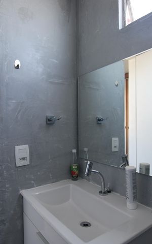 Apartamento à venda com 72m², 2 quartos e 2 vagasBanheiro da suíte