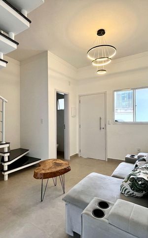 Casa de condomínio à venda com 100m², 2 quartos e 1 vaga Casa de condomínio à venda com 100m², 2 quartos e 1 vagaSala