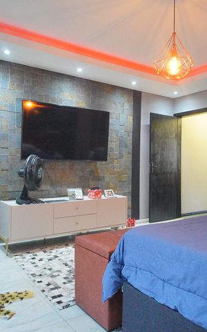 Casa à venda com 180m², 3 quartos e 2 vagasQuarto 1