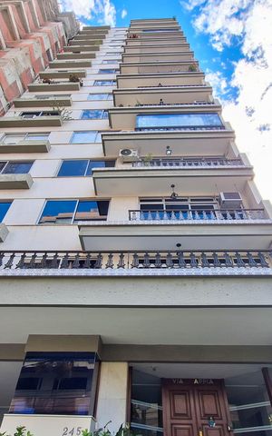 Apartamento à venda com 211m², 4 quartos e 1 vaga Apartamento à venda com 211m², 4 quartos e 1 vagaFachada